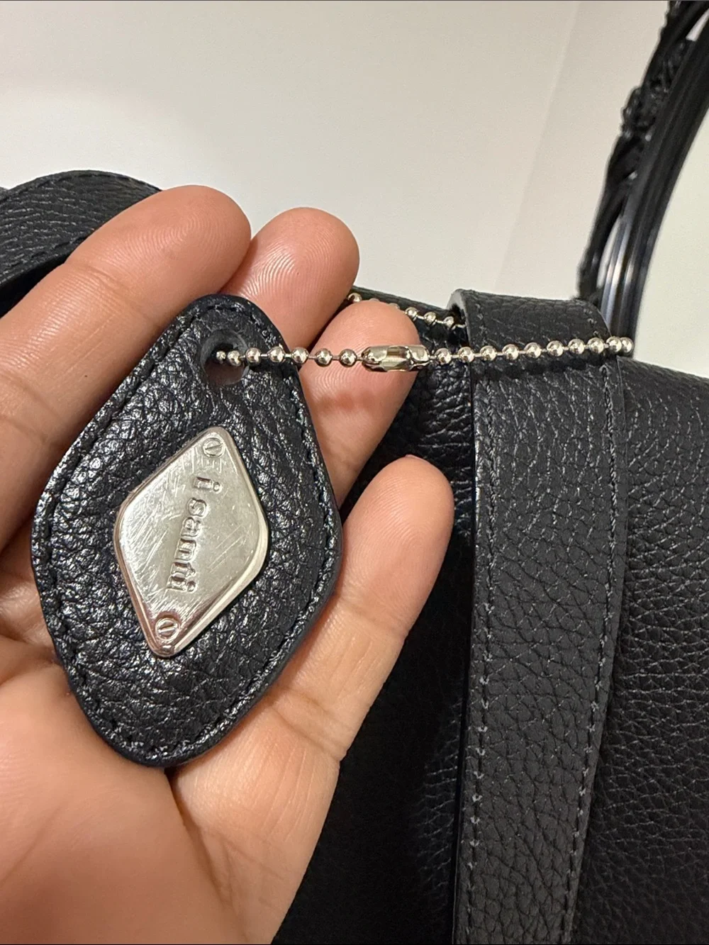 i Santi Black Pebbled Leather Convertible Backpack Crossbody 🎀